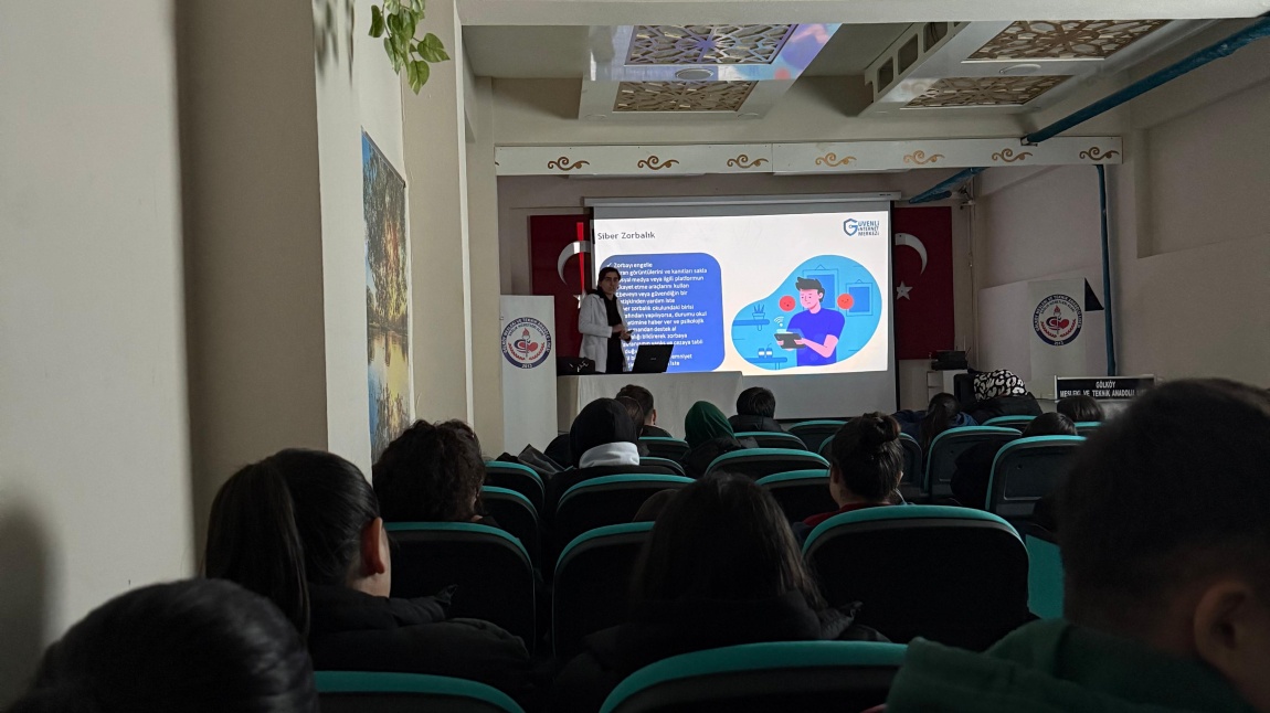 Gölköy Toplum Sağlığı Merkezi Tarafından Öğrenci ve Öğretmenlerimize Eğitim Verildi
